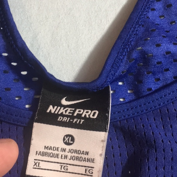 Nike DriFit active shirt - Picture 3 of 5